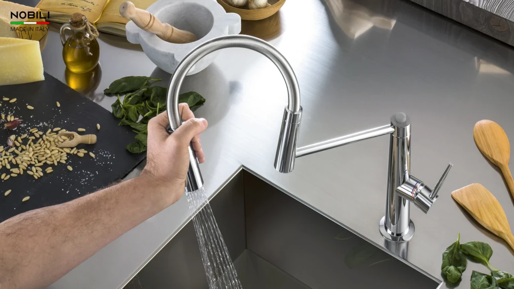 Vòi rửa bát cần mềm