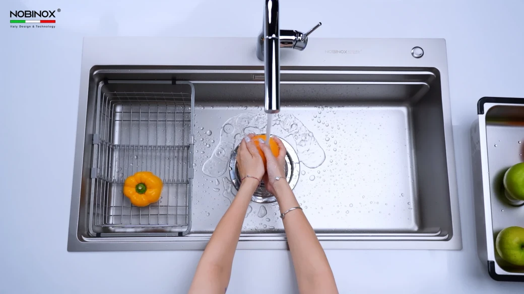 chọn mặt đá bàn bếp cho kiểu lắp chậu dương bàn