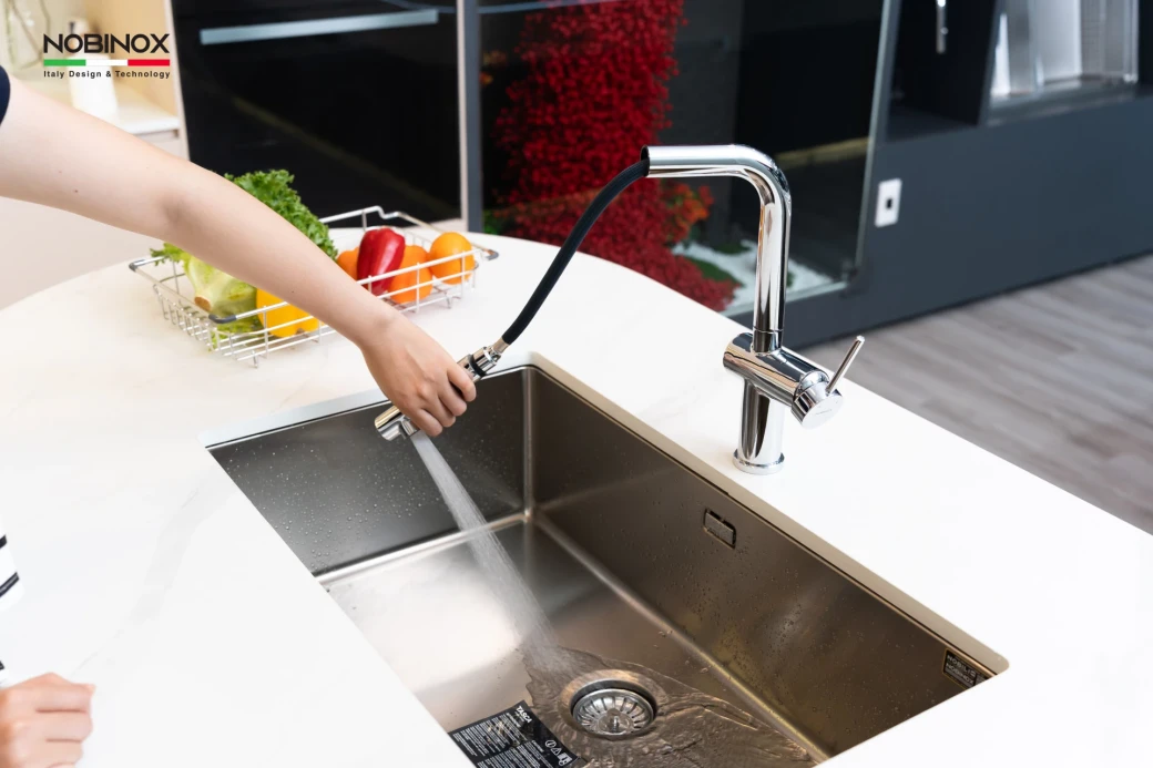 Vòi rửa bát dây rút NOBINOX BIANCO NX601