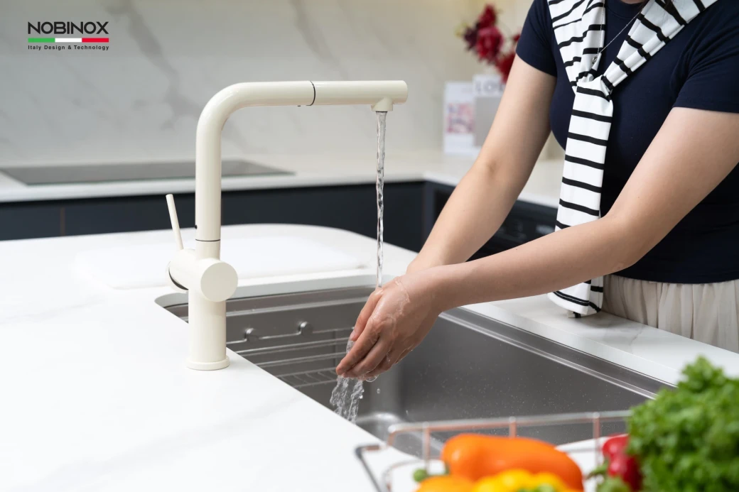 Vòi rửa bát dây rút Nobinox BIANCO NX602