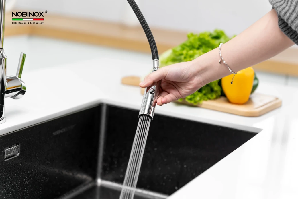 vòi rửa bát dây rút NOBINOX IVY NX202