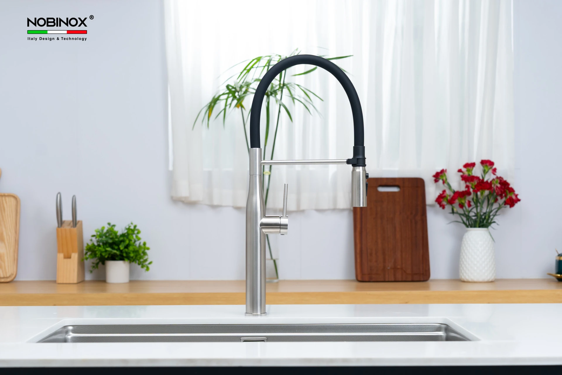 Chi tiết Vòi rửa bát cần mềm Nobinox ALTO NX550