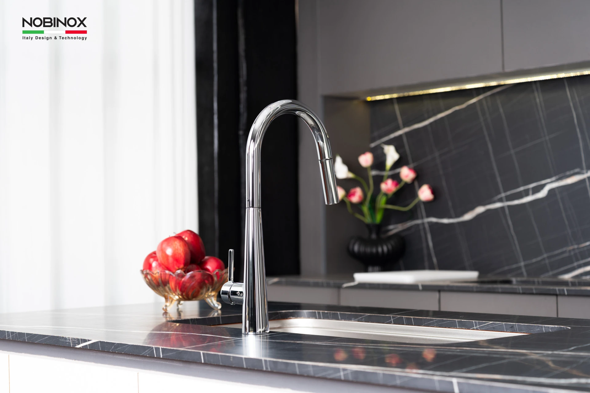 Chi tiết Vòi rửa bát dây rút Nobinox WINTO NX500